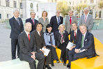 v.l.n.r. vorne: Stefan Rohringer (Infineon), Roland Koo (Innovision), Claudia Macheiner (OeNB), Kristina Edlinger-Ploder (Land Steiermark), Wolfgang Pribyl (Joanneum Research), Jochen Pildner-Steinburg (GAW) v.l.n.r. hinten: Wolfgang Höritsch (OeNB), Christoph Kuhn (EIB), Claudia Mischensky (IV Kärnten), Hans Schönegger (KWF), Rupert Pichler (bmvit), Klaus Pseiner (FFG) © Foto Fischer v.l.n.r. vorne: Stefan Rohringer (Infineon), Roland Koo (Innovision), Claudia Macheiner (OeNB), Kristina Edlinger-Ploder (Land Steiermark), Wolfgang Pribyl (Joanneum Research), Jochen Pildner-Steinburg (GAW) v.l.n.r. hinten: Wolfgang Höritsch (OeNB), Christoph Kuhn (EIB), Claudia Mischensky (IV Kärnten), Hans Schönegger (KWF), Rupert Pichler (bmvit), Klaus Pseiner (FFG)